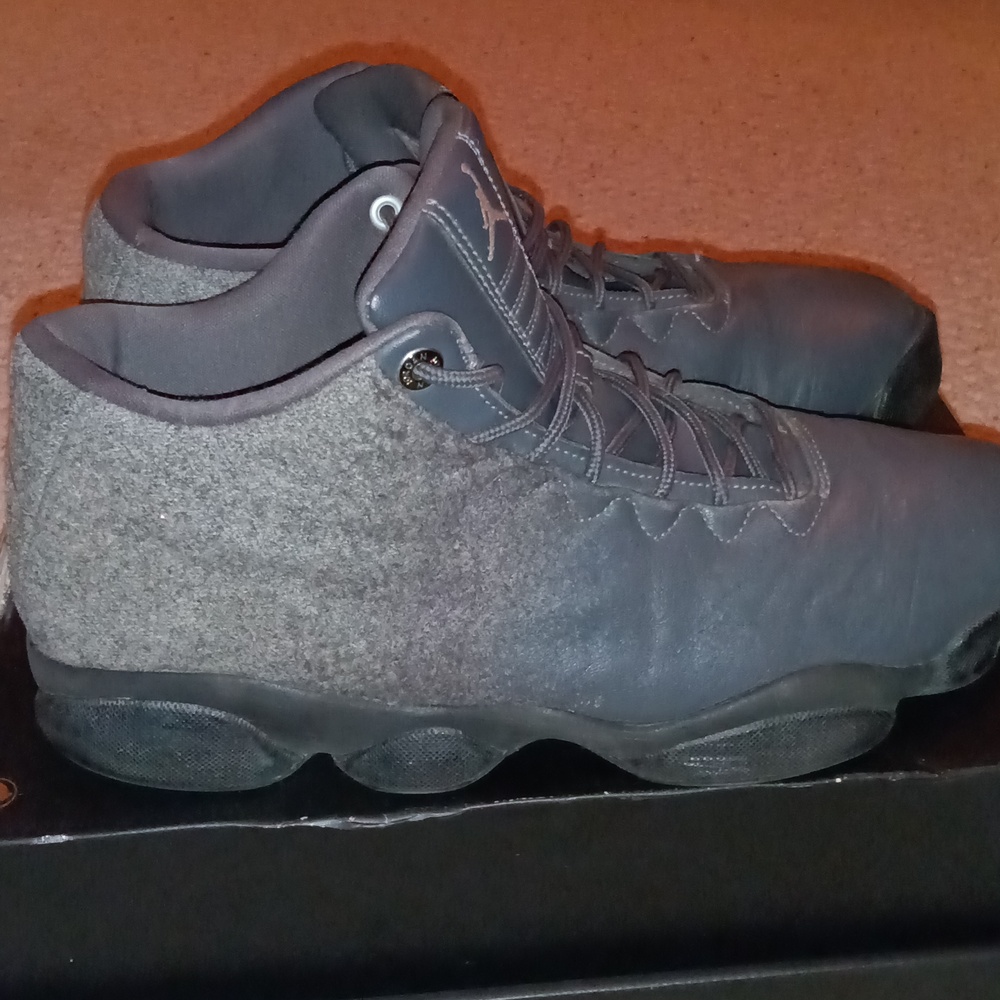 Jordan Horizon low